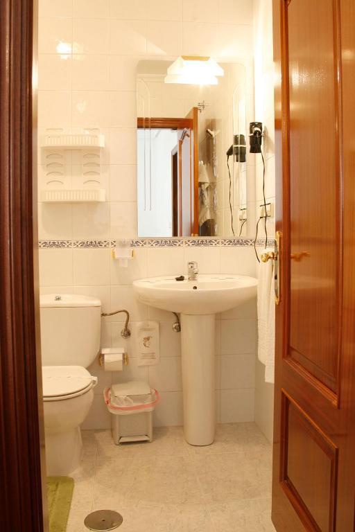 Hotel Pousada Vicente Risco Castro Caldelas Zewnętrze zdjęcie