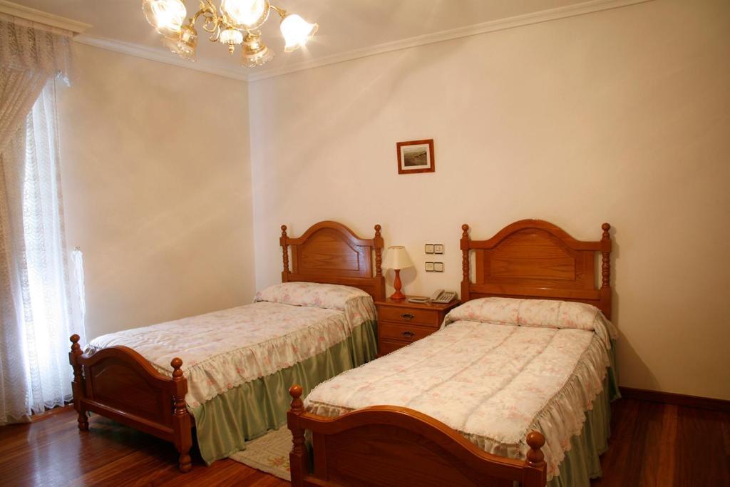 Hotel Pousada Vicente Risco Castro Caldelas Zewnętrze zdjęcie