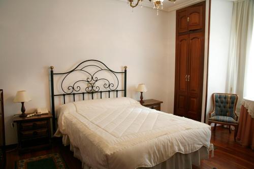 Hotel Pousada Vicente Risco Castro Caldelas Zewnętrze zdjęcie
